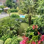 Nocleg ze śniadaniem Du Cedre Honfleur