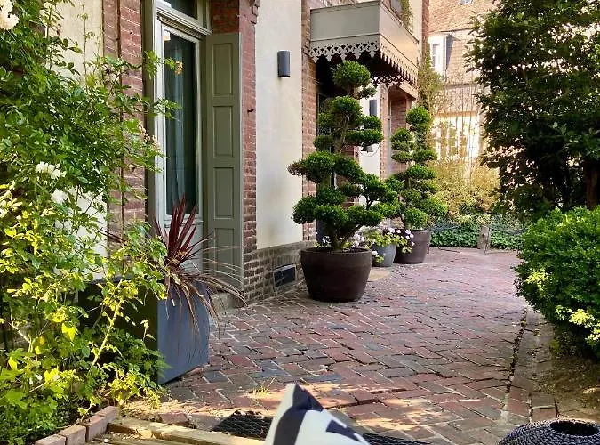 Bed & Breakfast Du Cedre Honfleur