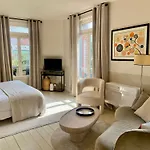Bed & Breakfast Du Cedre 4*