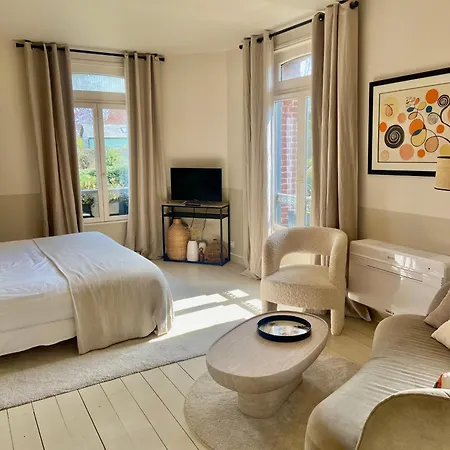 Bed & Breakfast Du Cedre Honfleur