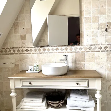 Oda ve Kahvaltı Du Cedre